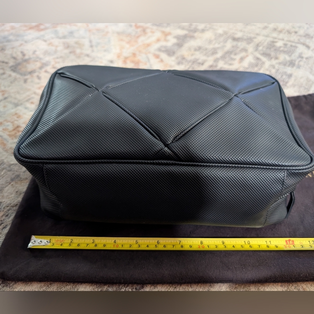 Bottega Veneta Black Shoulder Bag - Picture 11 of 14